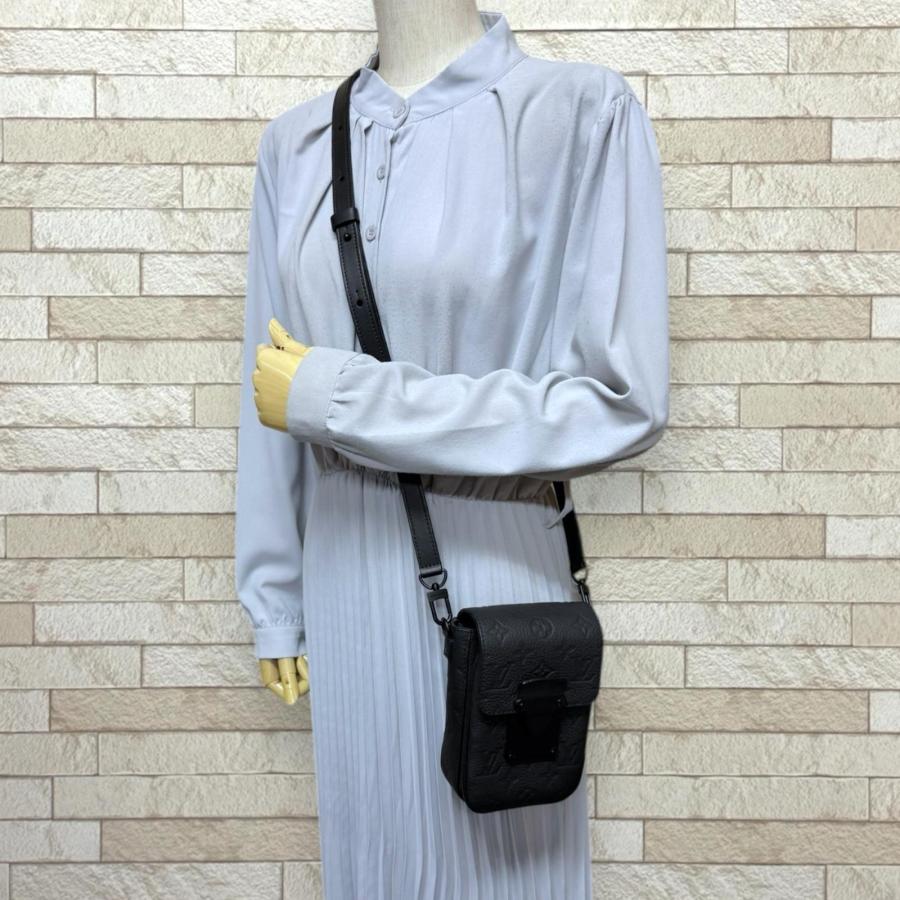 LOUIS VUITTON（ルイ・ヴィトン） Sロック ヴェルティカル