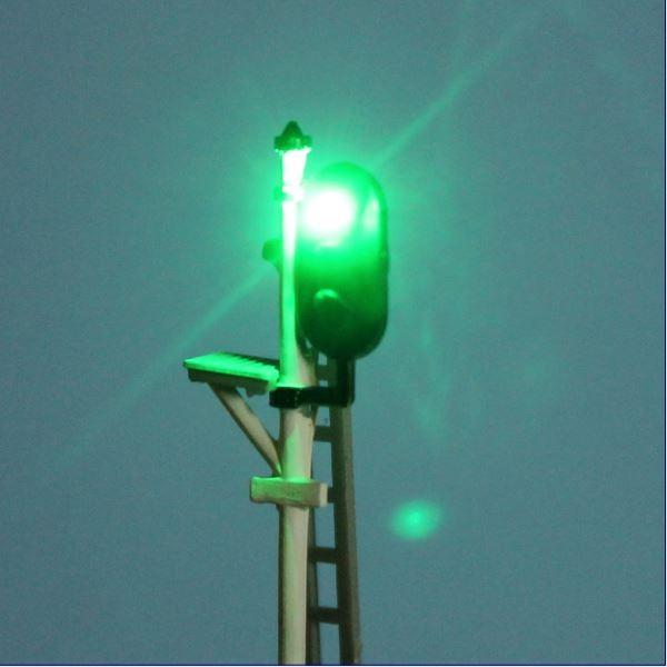 Nゲージ3灯式信号機 青（緑） LED光るだけシリーズ : わき役黒ちゃん
