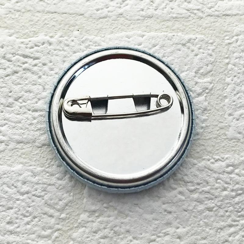 お名前入り缶バッジ ナチュラルタイプ（2個）かわいいイラストとお名前