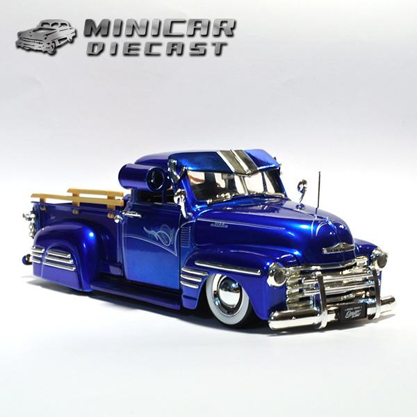 Jada 1/24 ミニカー 1951 CHEVROLET PICK UP キャンディブルー