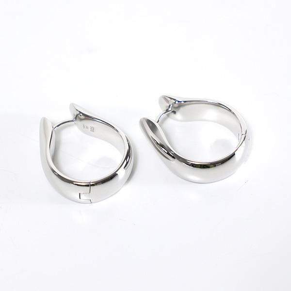 TOM WOOD（トムウッド） Oyster Hoops Medium Earrings オイスター