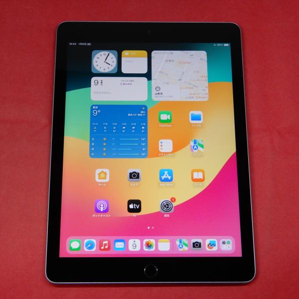 iPad Apple MR7F2J/A (第6世代) Wi-Fiモデル 9.7インチ 32GB スペース
