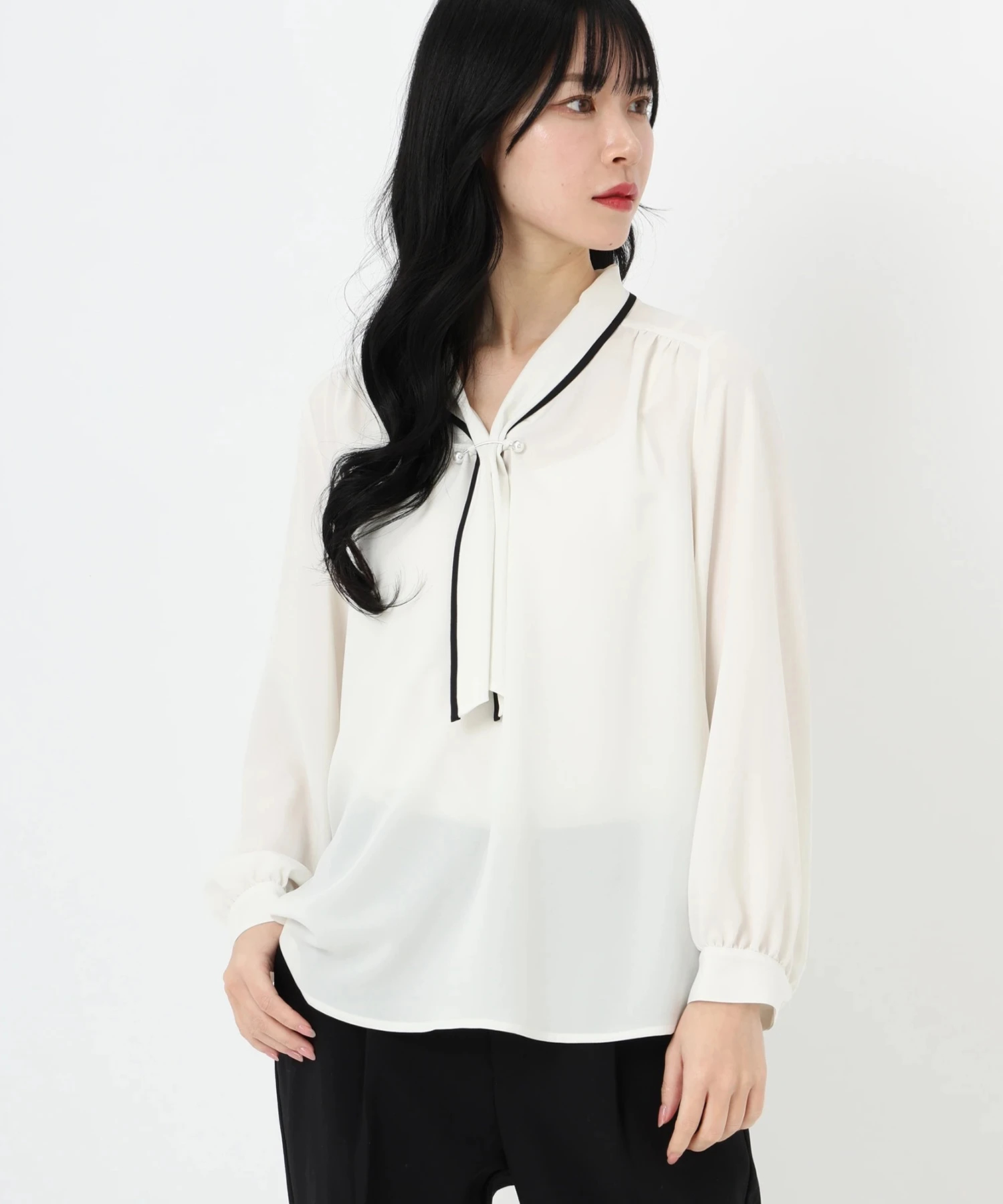 STRAWBERRY-FIELDS（ストロベリーフィールズ）｜バイカラーボウタイ