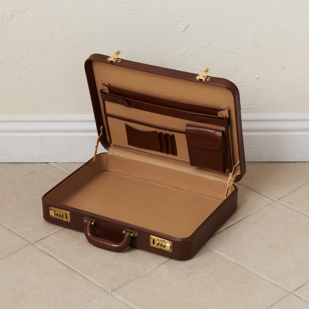 レンタル情報|小道具のTrunkアタッシュケース ブラウンレザー|EASE