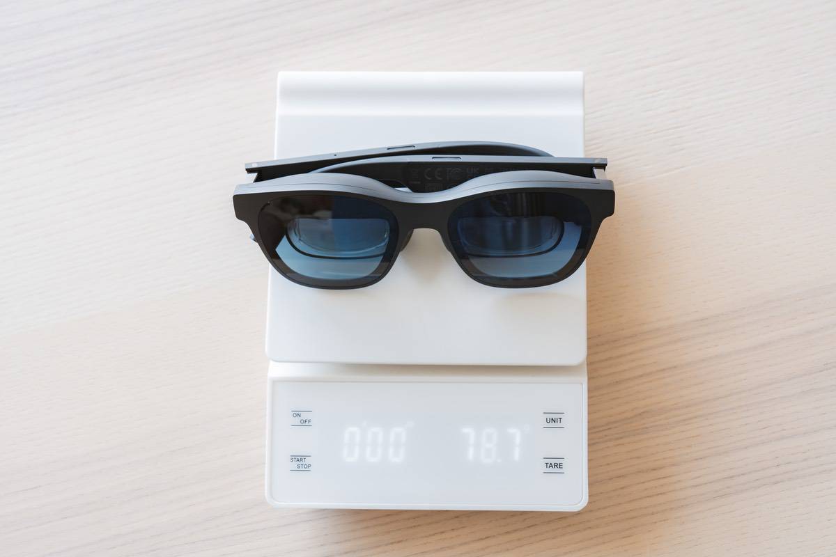 XREAL Air 2 Pro + XREAL Beam Pro レビュー | 没入型コントロールで