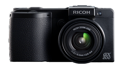 リコー、プロ仕様のコンパクトデジカメ「GX200」--1210万画素CCDを搭載