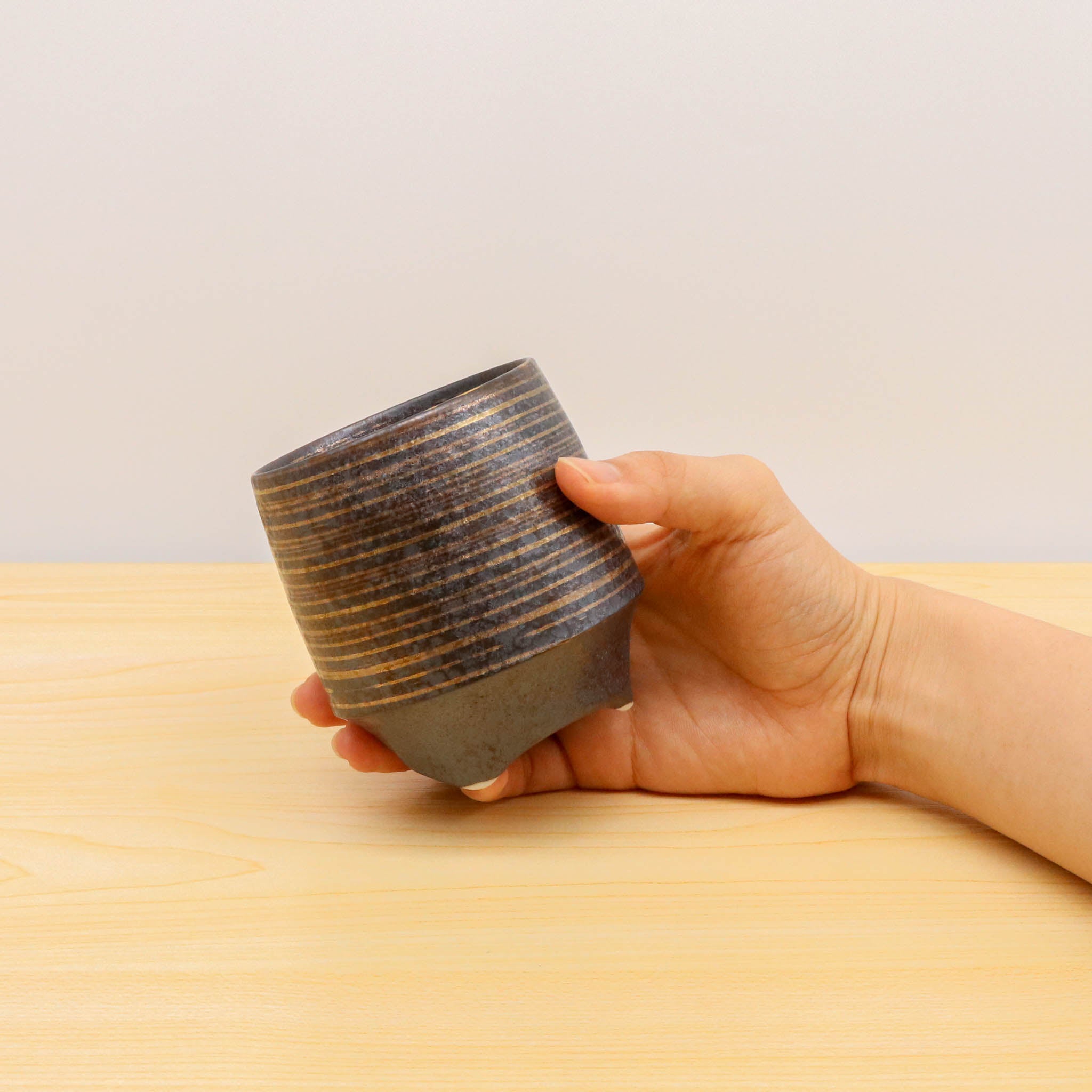 有田焼 金彩色絵 古伊万里写し 四方瓶 四方徳利 花入れ インテリア