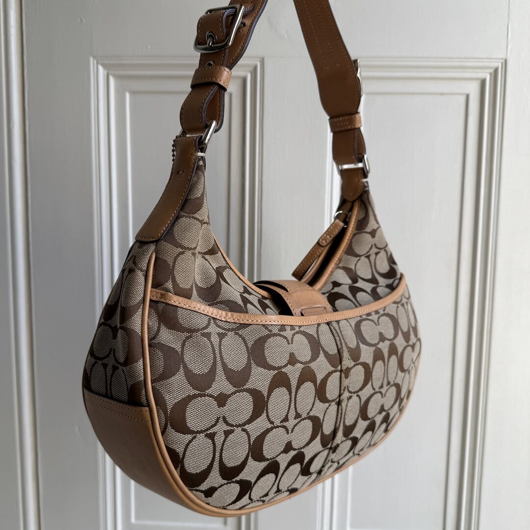 Coach Signature Hobo Buckle Tan Shoulder Bag – Jenny Hayley