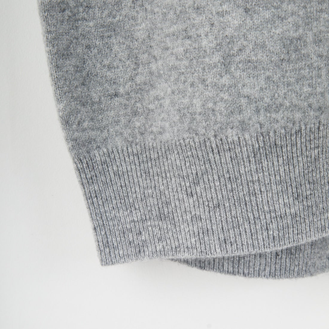 DANTON [ダントン] ラムウール Vネックカーディガン [DT-D0030LMW