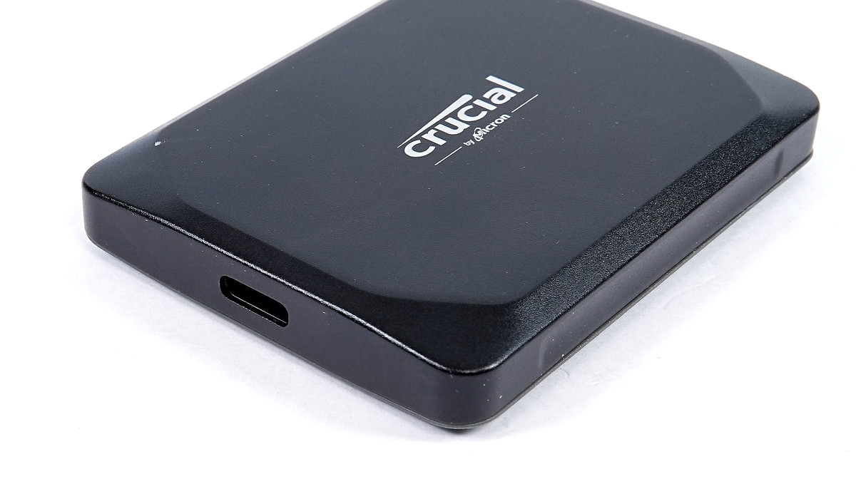 Crucial X10 Pro Portable SSD 1TB」をレビュー。2GB/sの高速アクセス