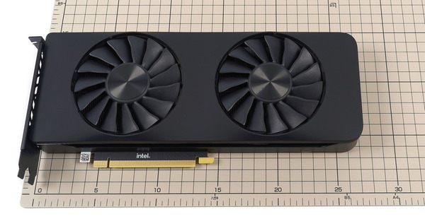 Intel Arc A750 8GB Limited Edition」をレビュー。ミドルクラスGPUで