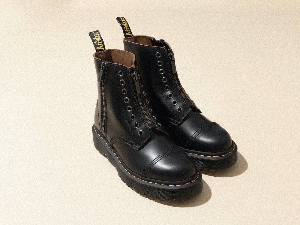マーチンブーツ新作! 洗練された雰囲気のフロントジップが登場