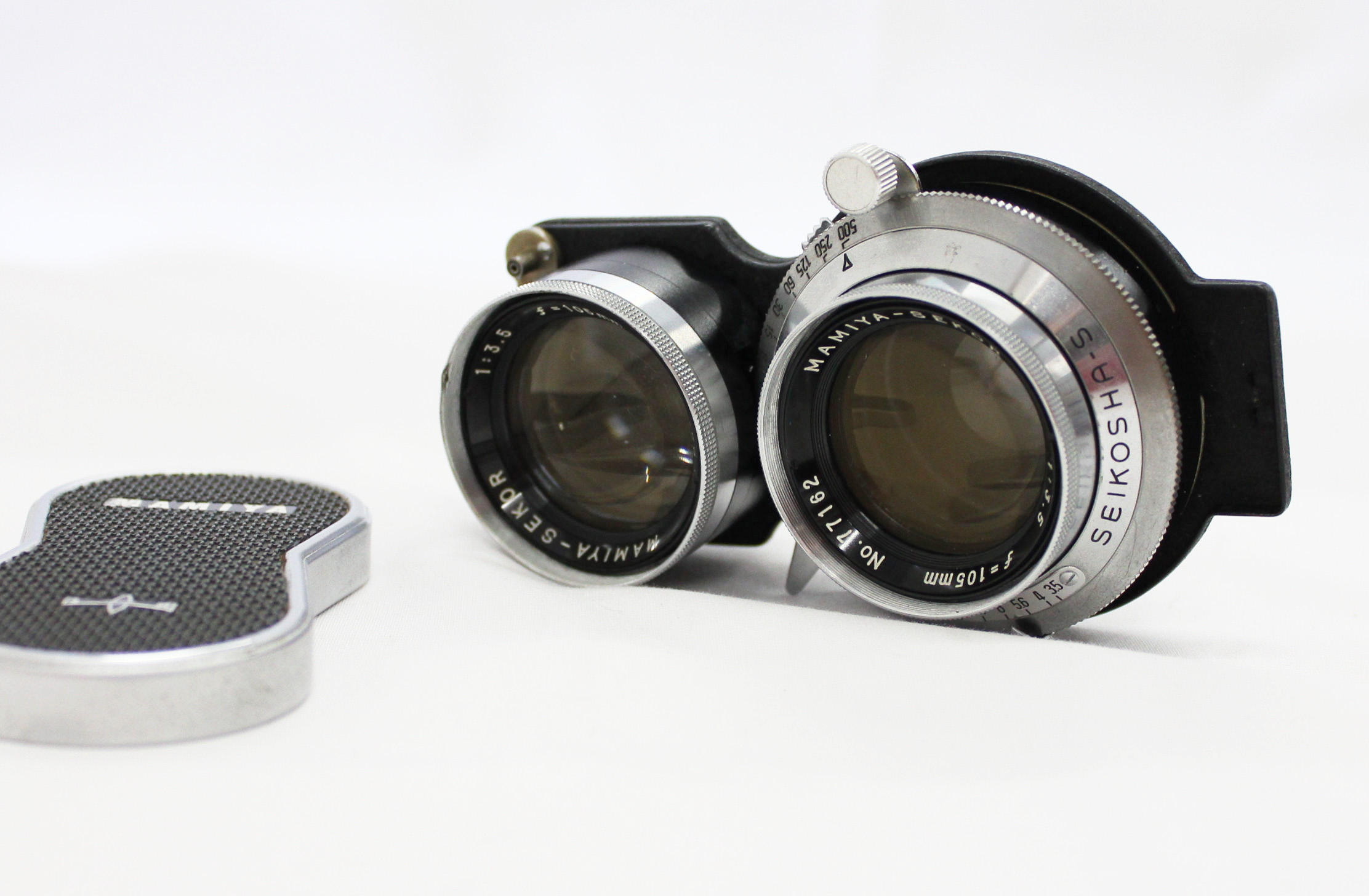 Mamiya C33 Professional Medium Format TLR with 105mm F/3.5 Lens