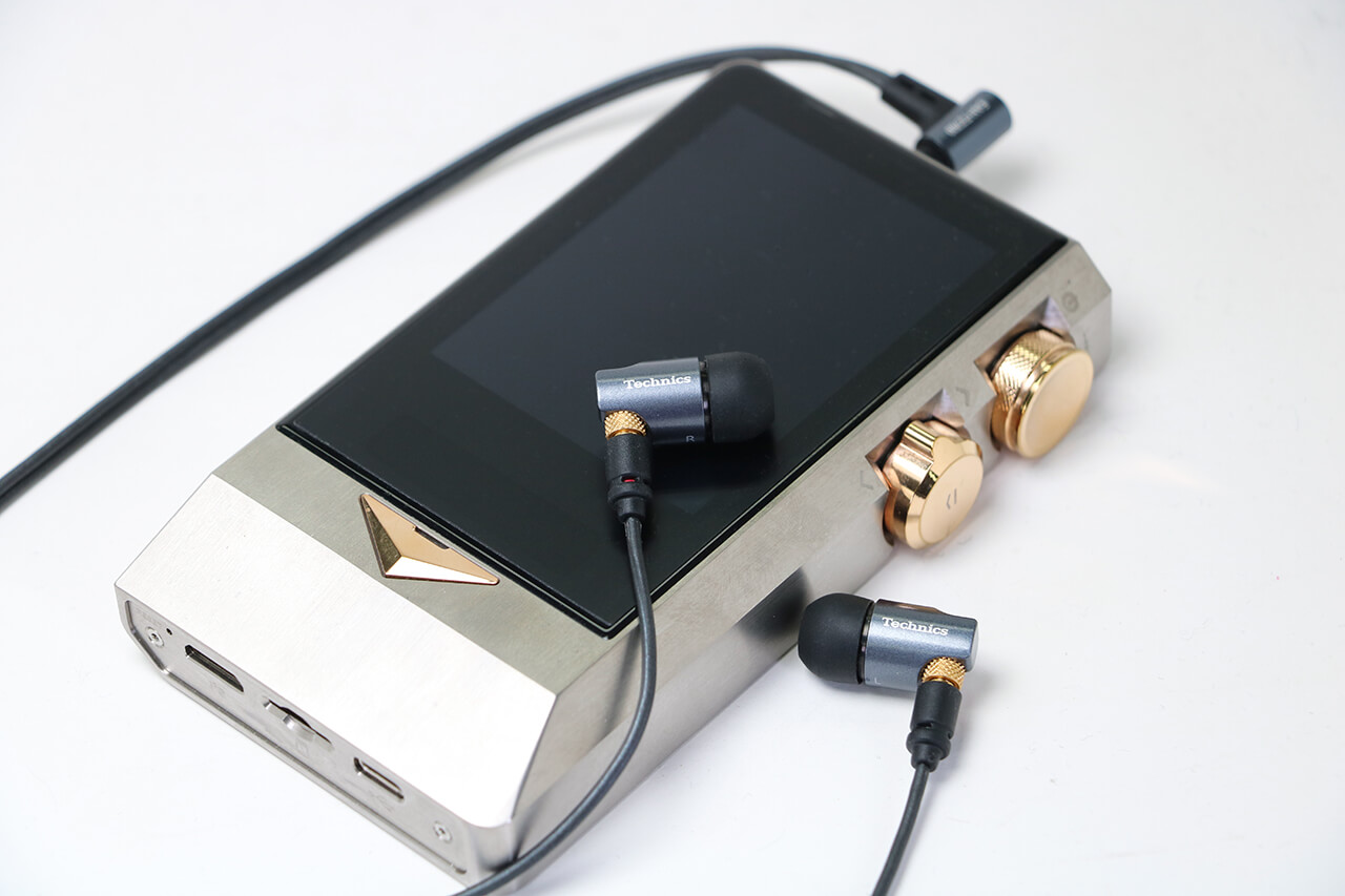 テクニクス最上位イヤホン「EAH-TZ700」の実力を引き出す！ DAPや