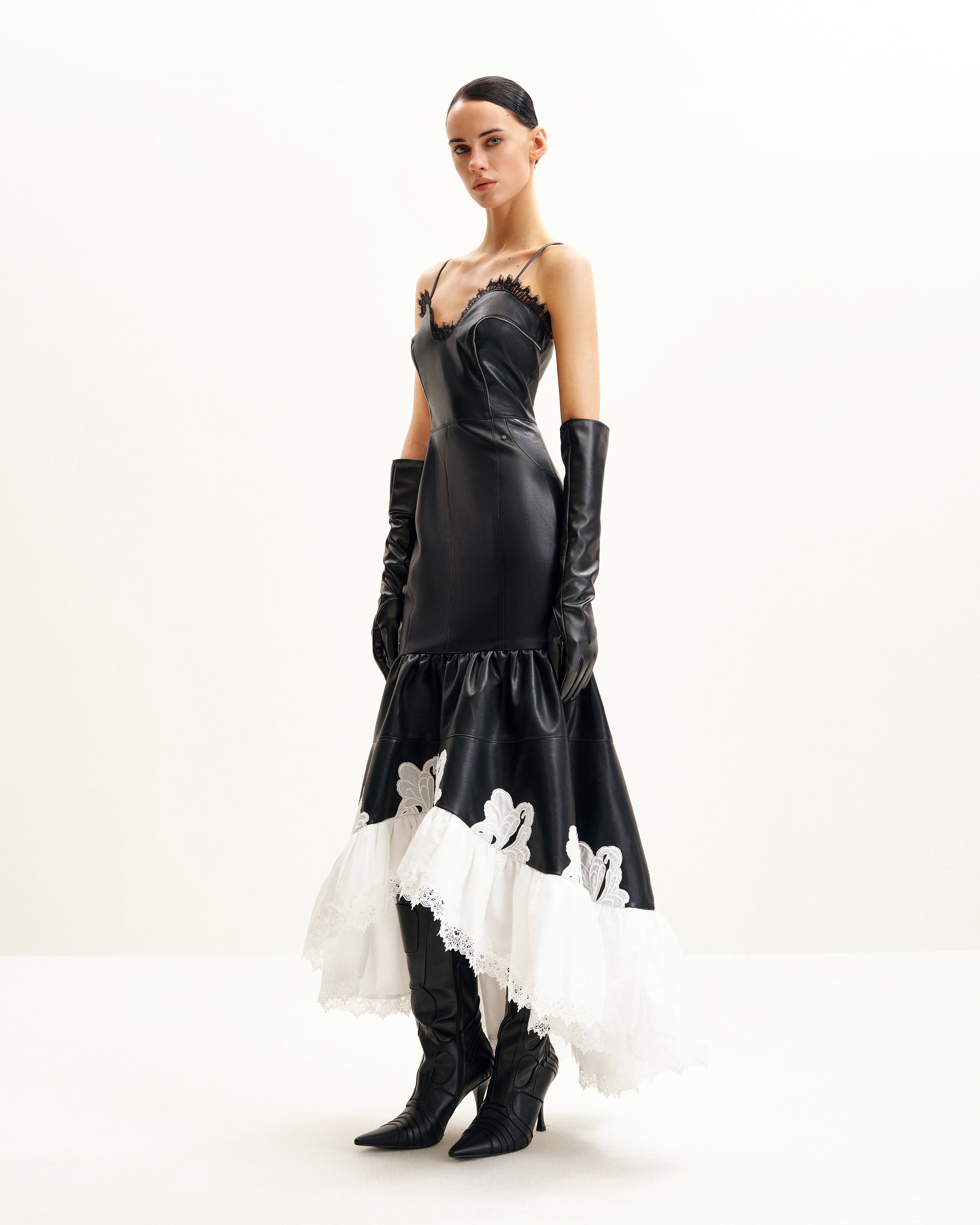 Zora レーストリムレザードレス - ブラック - JW PEI Japan Official