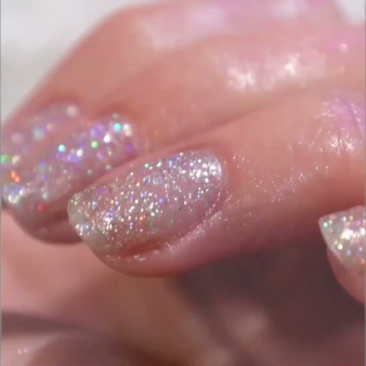 manucurist green（マニキュリスト グリーン） ナチュラル ネイル