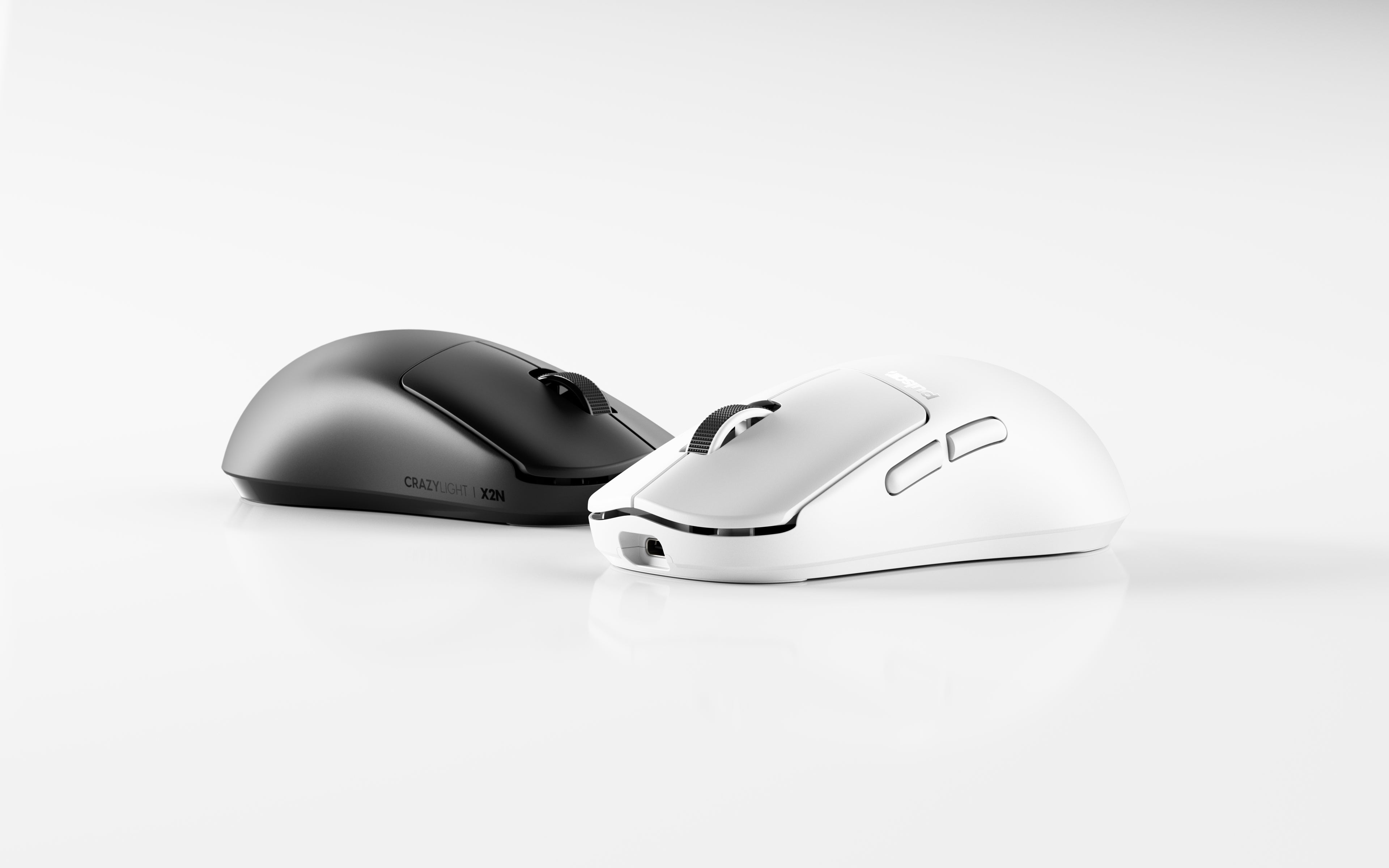 X2N CrazyLight Medium Gaming Mouse – Pulsar Gaming Gears Japan