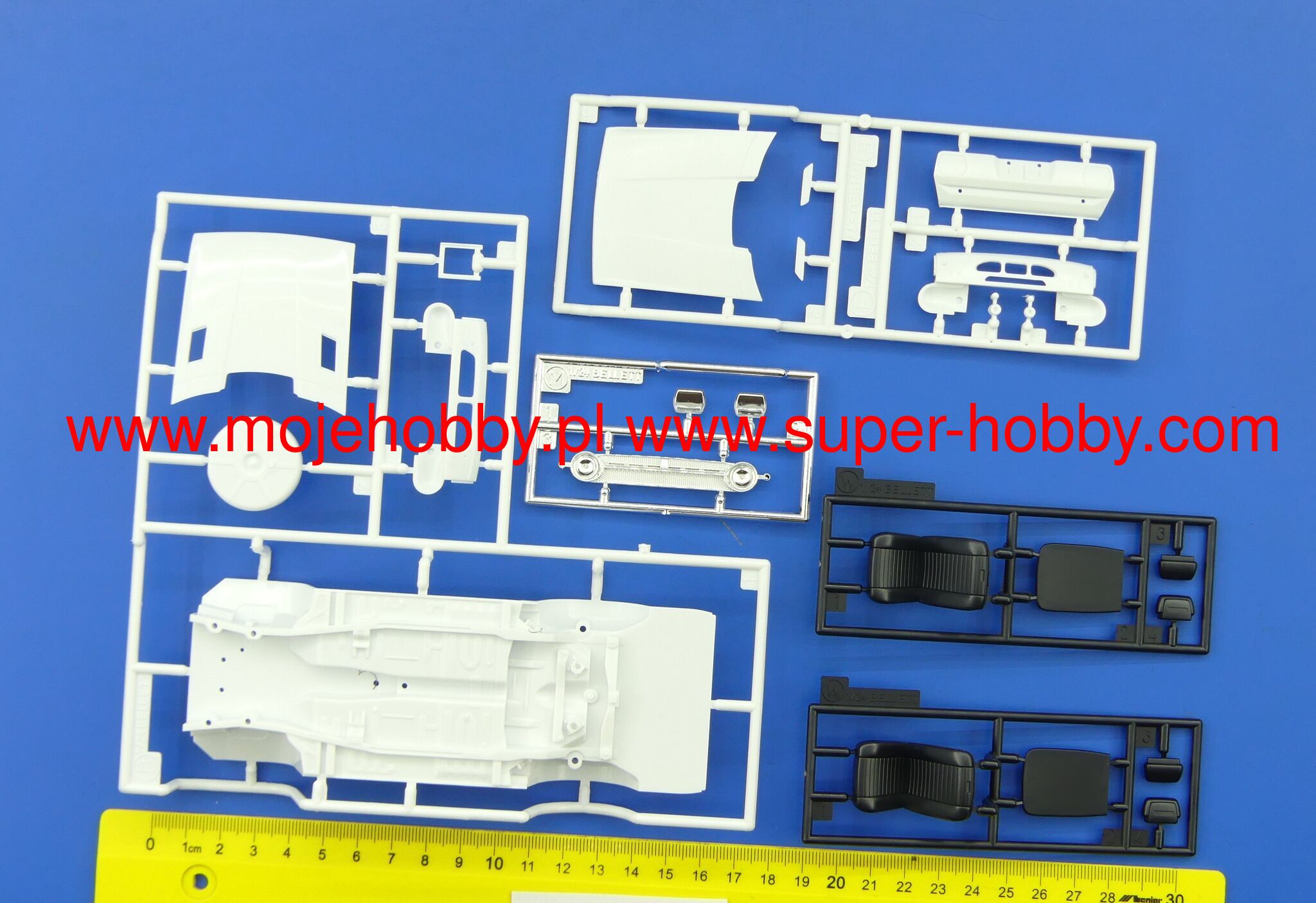 Isuzu Bellett 1600GT (1966) Hasegawa 20701