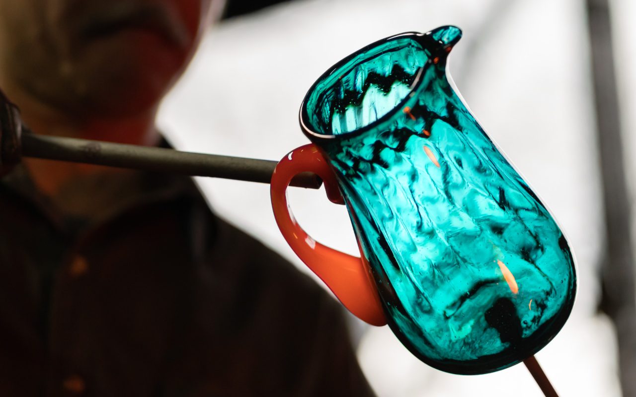 倉敷ガラス】ぬくもりが伝わってくる暮らしに馴染む吹きガラス