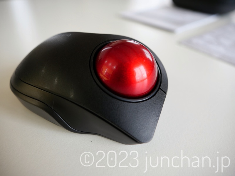 エレコム トラックボール bitra M-MT2BRSBK は小さいながらも使い勝手