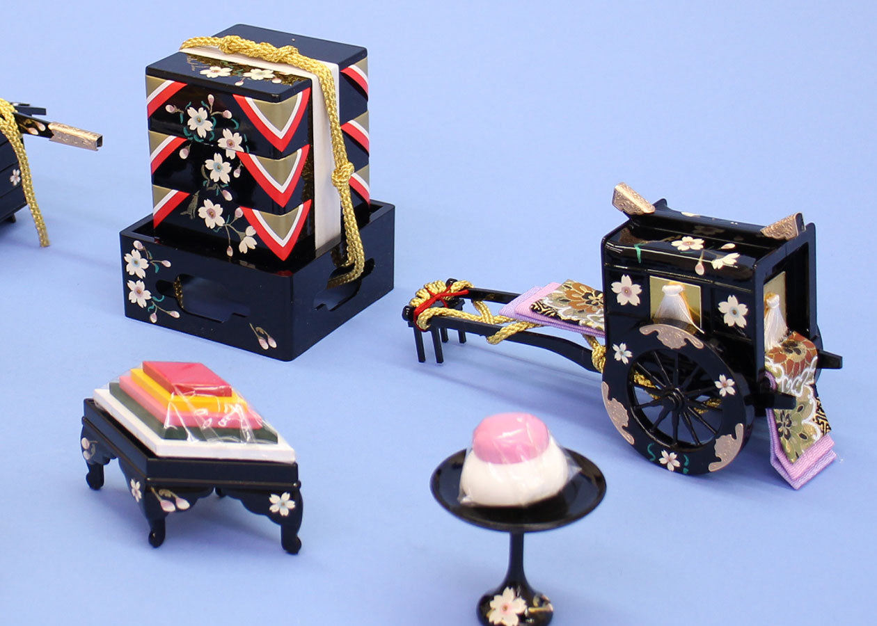 ひな道具6点、7点、9点セット – 寿鳳人形の東芸