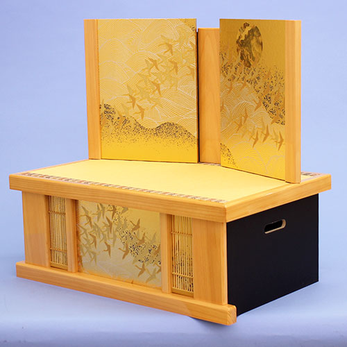 雛人形・収納台屏風セット 幅55cm 桧千羽鶴 – 寿鳳人形の東芸