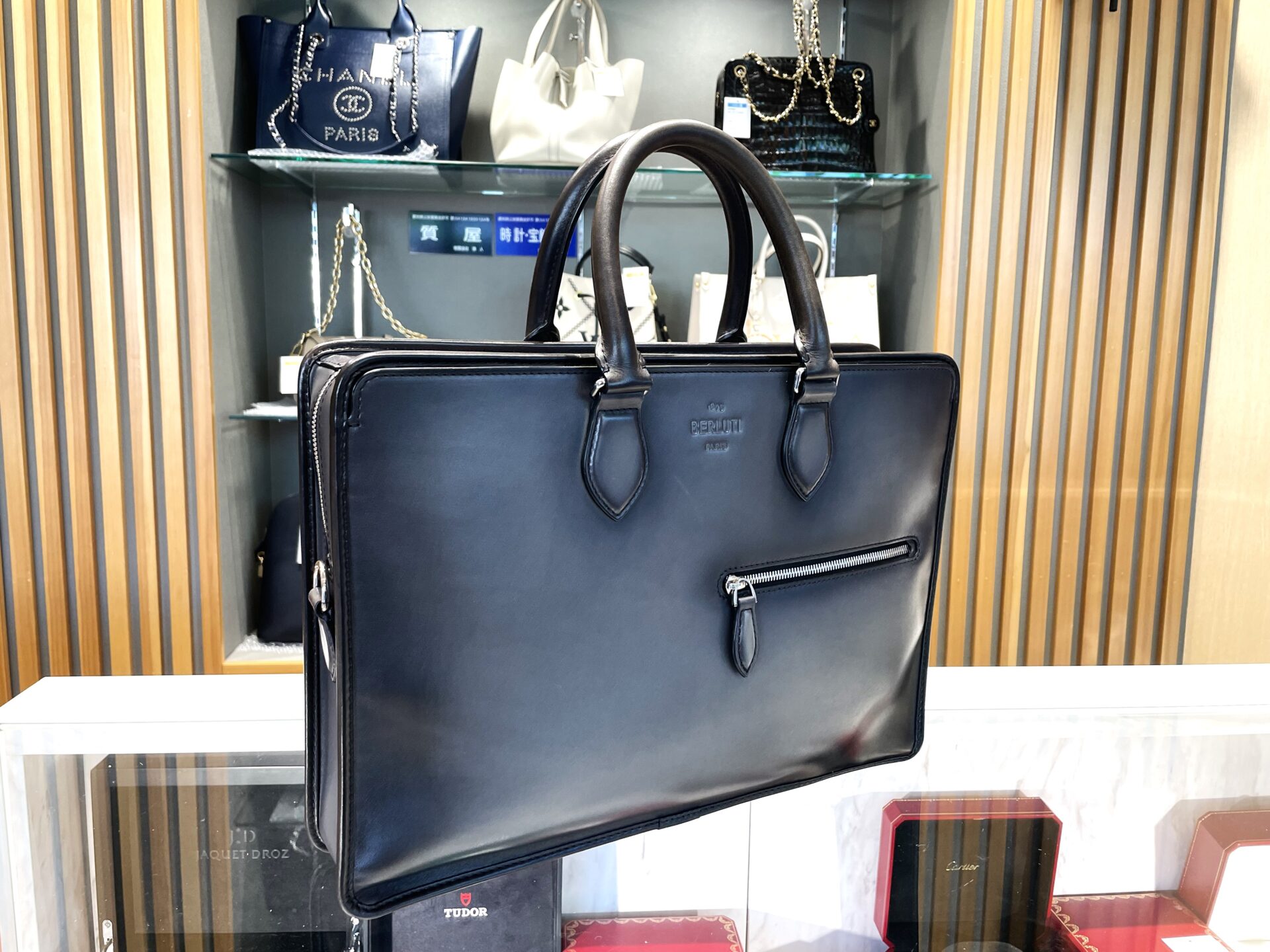 ベルルッティ【Berluti】アンジュール ベネチアンレザー ブリーフ