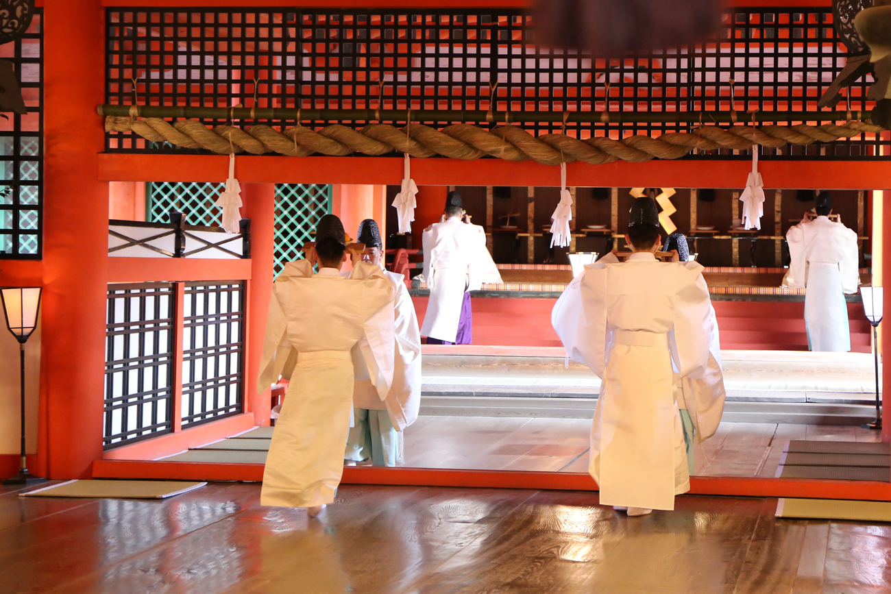 世界遺産の厳島神社で桃花祭 舞楽が披露される｜広島観光情報総合