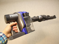 ダイソン「DC35 マルチフロア」その1 ～新生活の掃除機に迷ったらこれ1