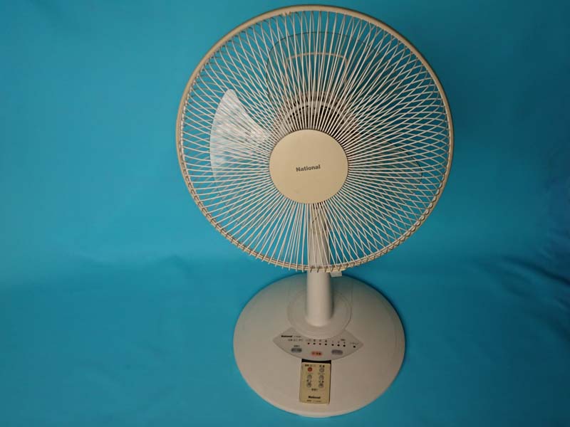 思い出家電】ナショナルの扇風機「F-CK306S-W」 - 家電Watch