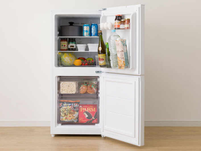 ニトリ、冷凍食品がたっぷり入る1人暮らし向け冷蔵庫 - 家電 Watch