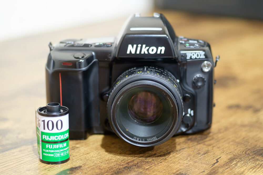 Nikon F90Xというフィルム一眼レフカメラを手に入れた【レビュー】
