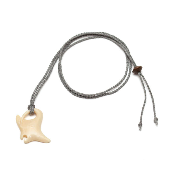 クジラ歯 マンタ ネックレス – 海想