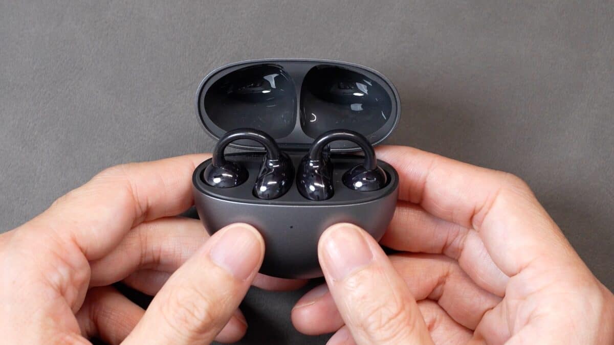 機能性・音質・装着感、すべてが最強のイヤーカフ型ワイヤレスイヤホン