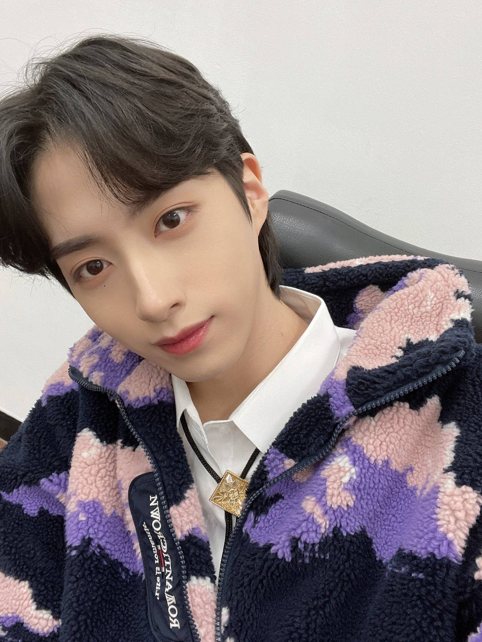 ONEUSシオン】愛嬌たっぷりのマンネ！シオンの魅力を大公開！ – 韓国