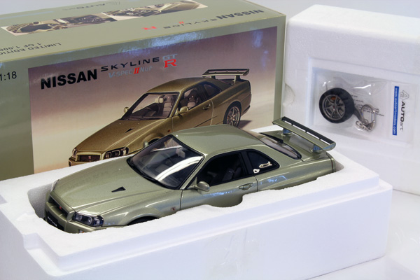 ミニカーショップ ケンボックス 1/12・1/18スケール 日産スカイライン