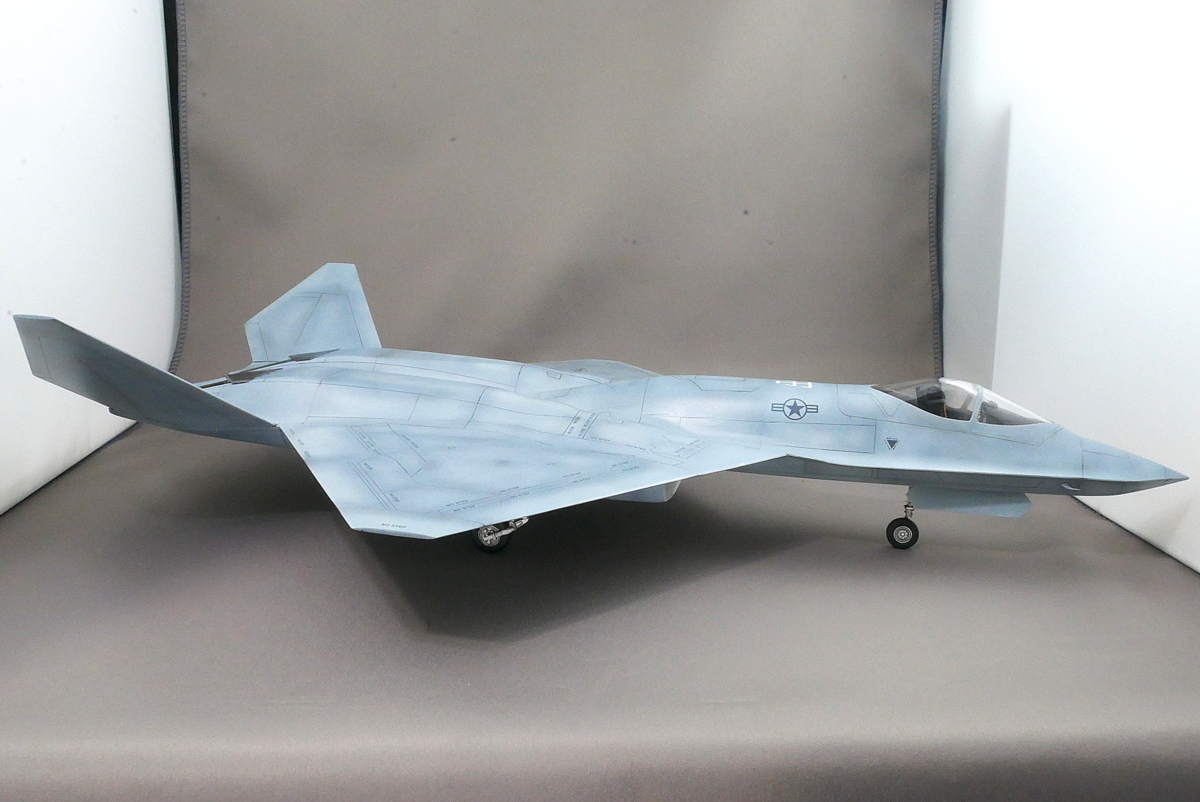 アメリカ空軍 ノースロップ／マクドネル・ダグラス YF-23 ホビーボス 1