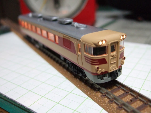 KeitetsuWorks - KATO キハ82 室内灯白色LED化