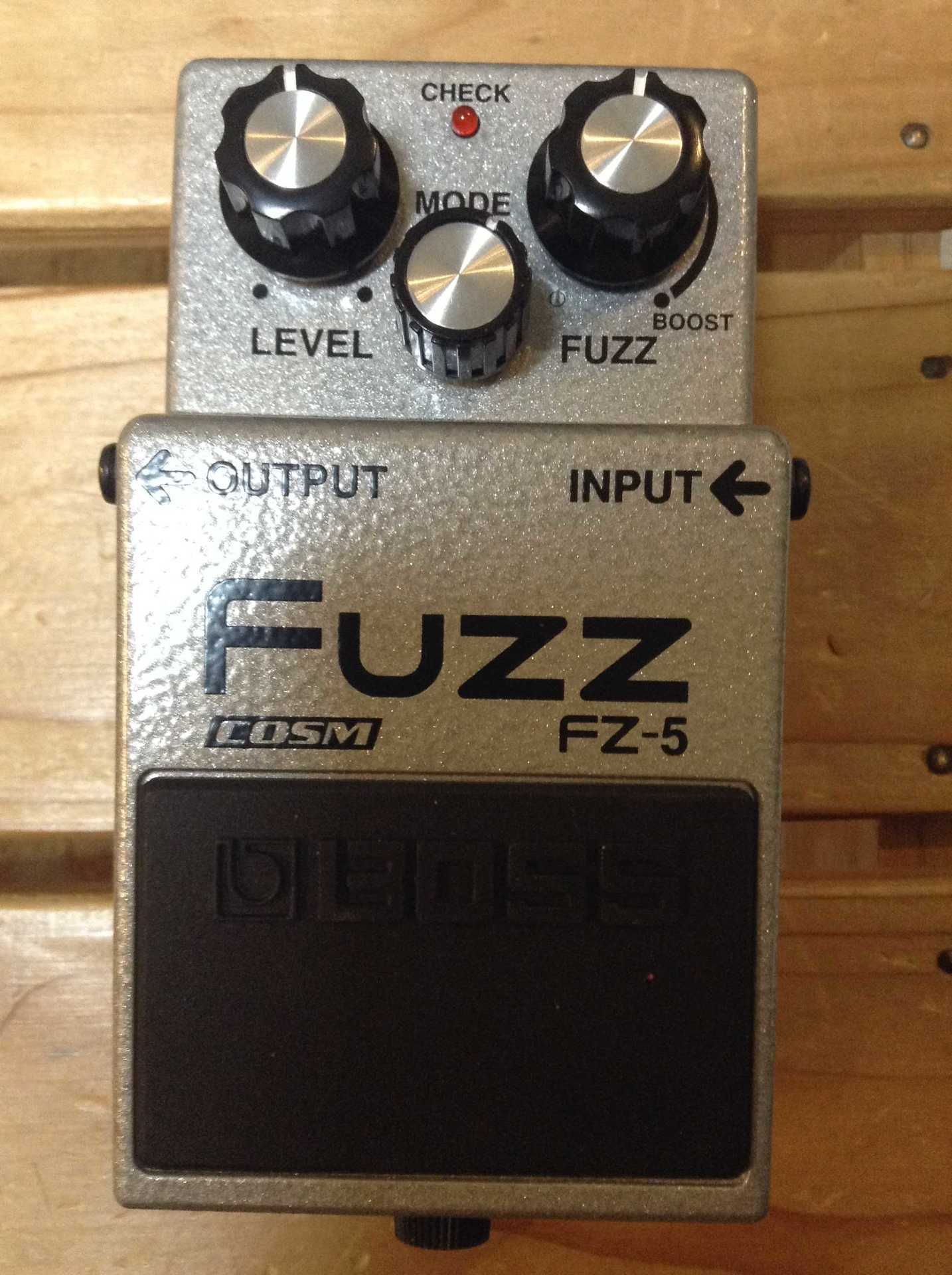 GUYATONE FUZZ PS-030: 昔に比べりゃ 金も入るし・・・・