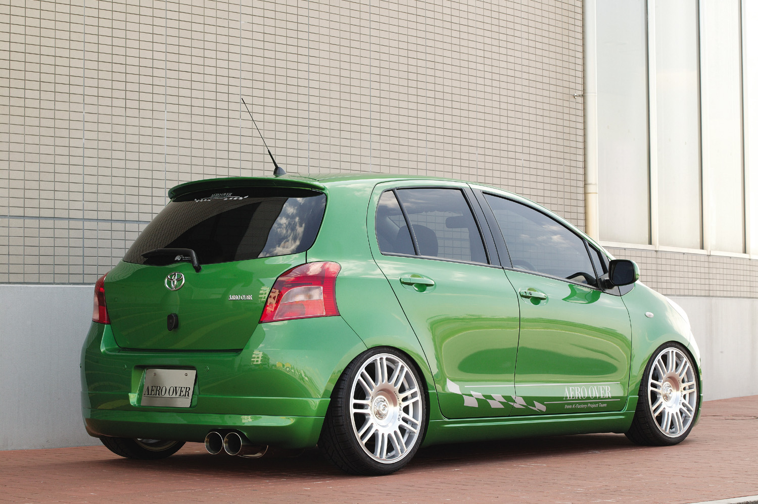 カタログページ】AERO OVER｜トヨタ 90系ヴィッツ ( KSP90 / SCP90