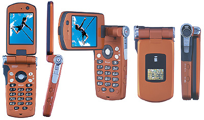 進化したムービースタイルで動画が手軽に閲覧できる「P900iV」