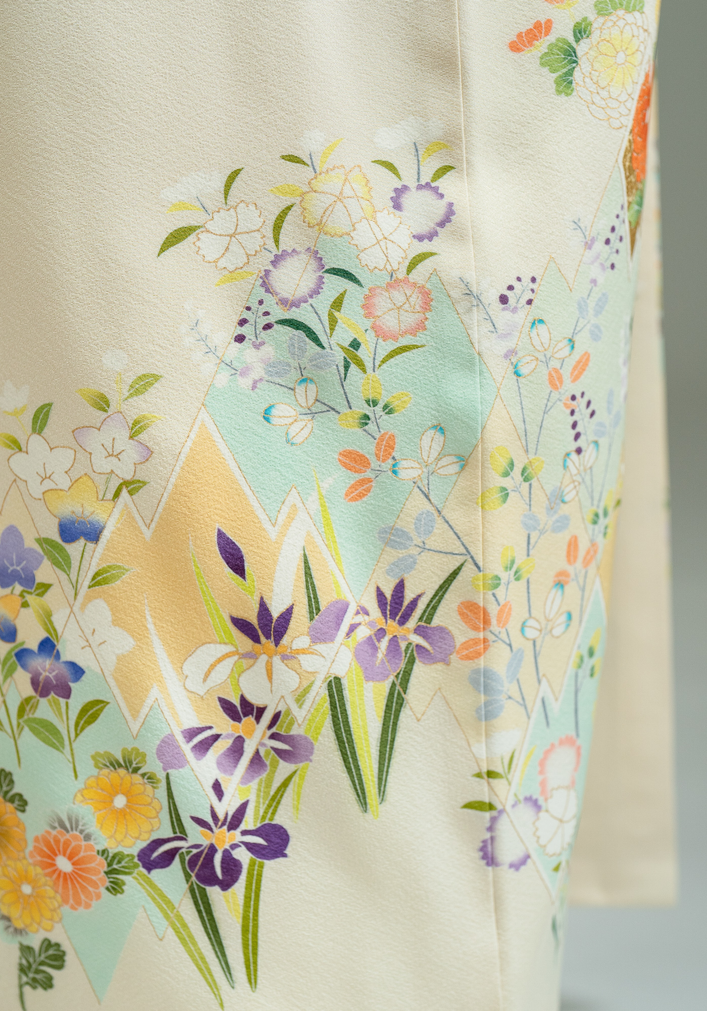 最高級・京友禅・訪問着レンタル】黄色・クリーム系 松皮菱 四季の花