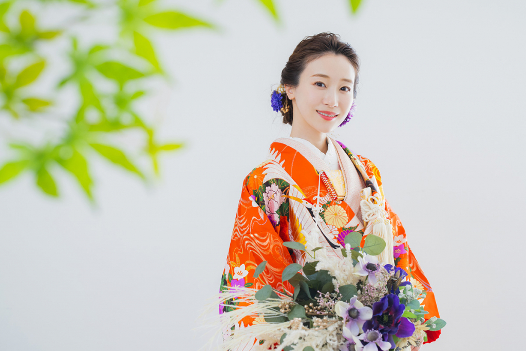 色打掛とは？わかりやすく説明 唯一無二の華やかさが花嫁衣装に