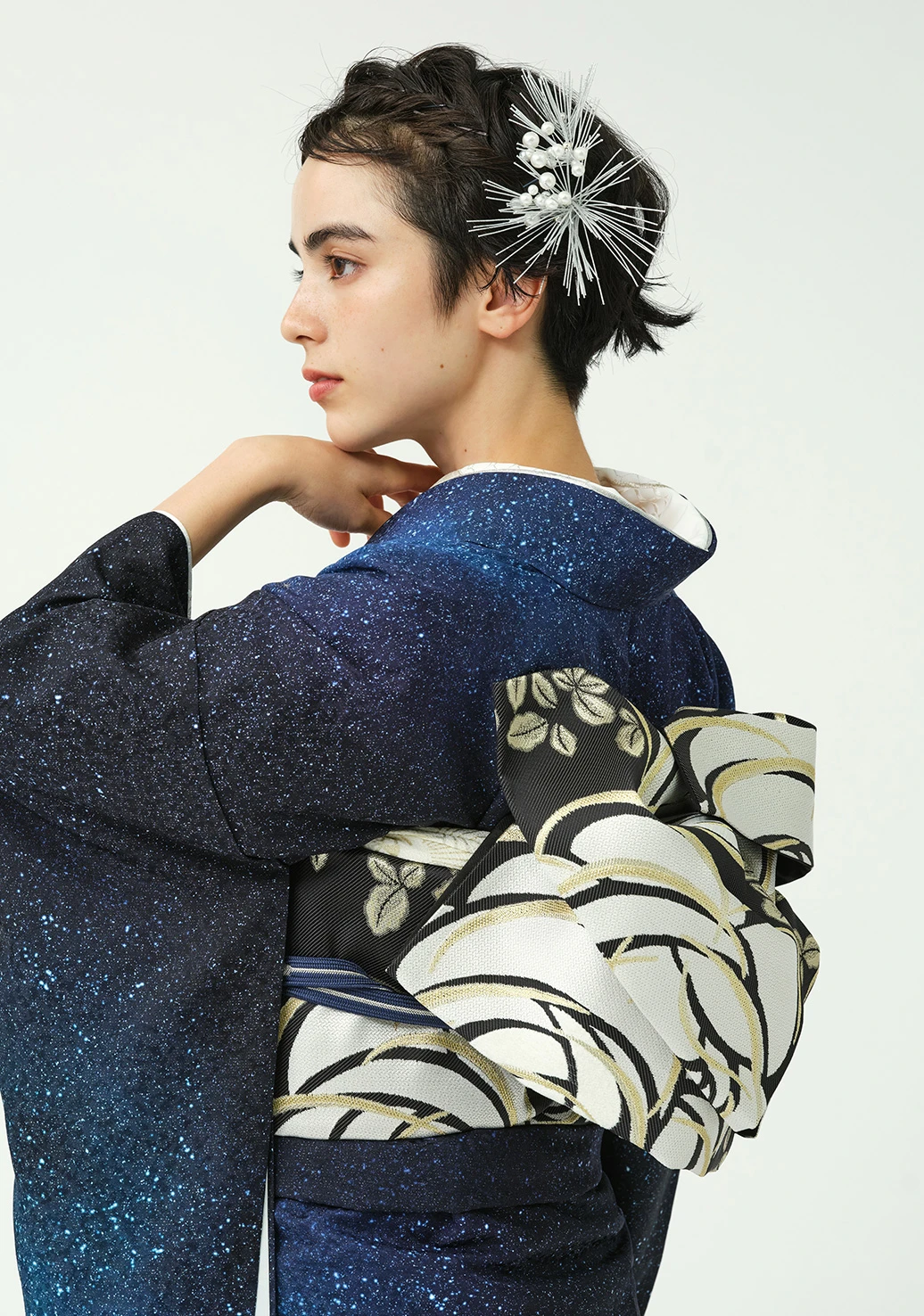 振袖／夢瞬く日に／濃紺 | 振袖レンタル·購入や成人式の着付けは