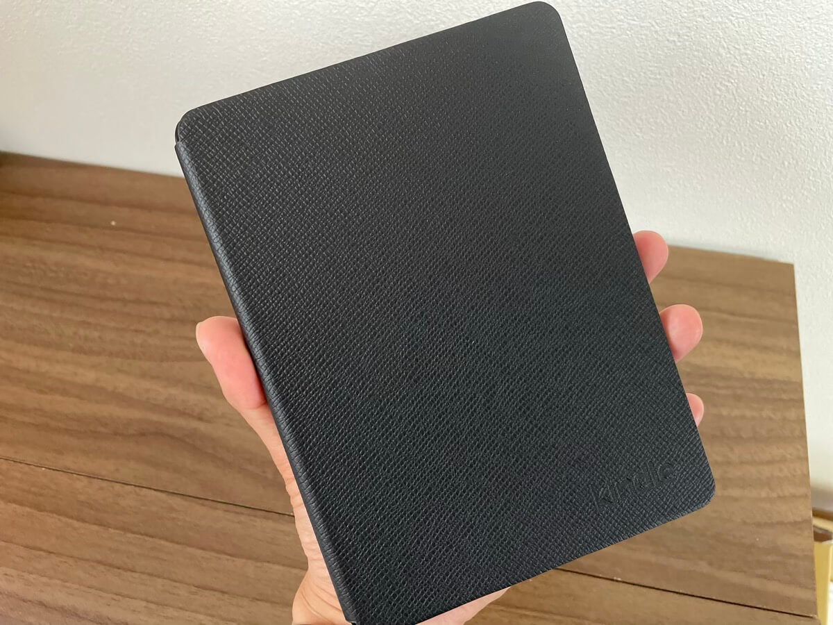 Kindle Paperwhite（第11世代）純正レザーカバーをレビュー！サード
