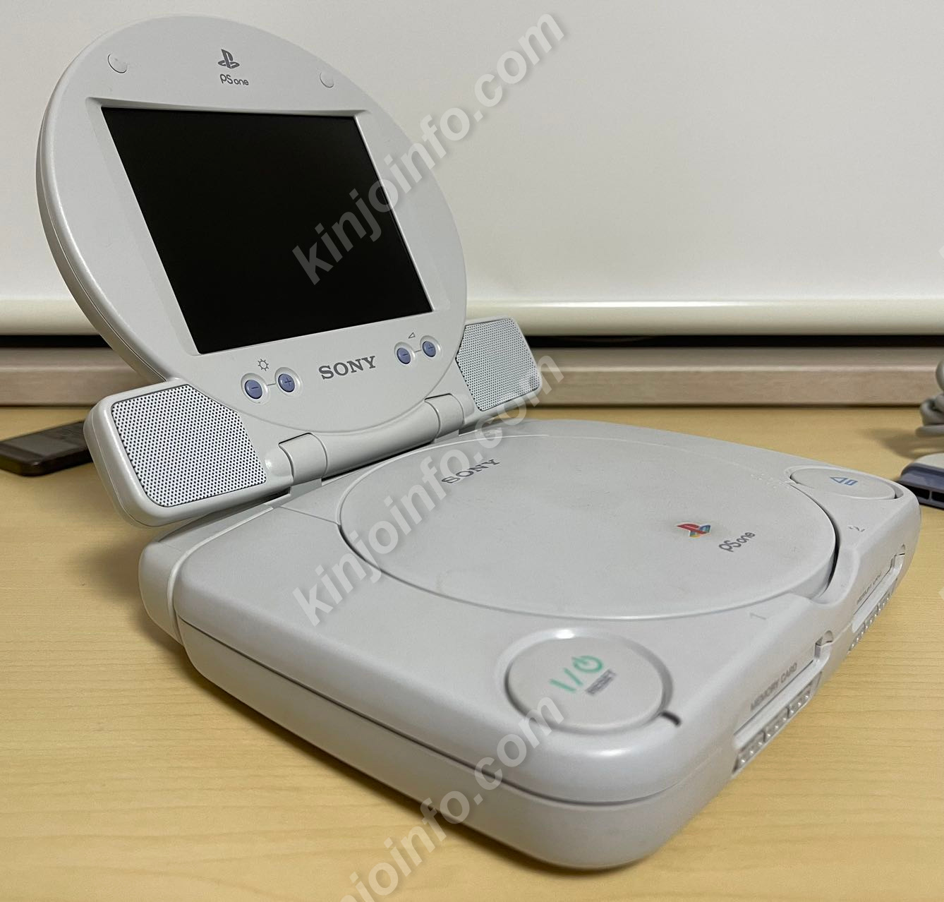 PSone本体+液晶モニターCOMBOの一式セット【中古・PSOne日本版