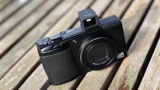 CCDなGR、RICOH GR digital IIIで遊ぶ。｜記憶カメラ
