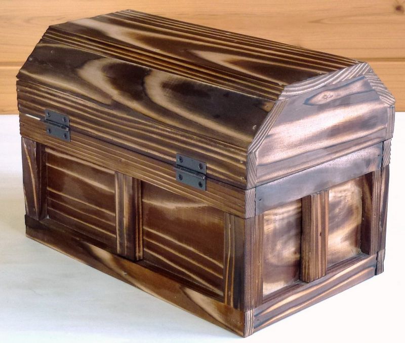 海賊宝箱】シンプル海賊箱（中）焼杉仕様 ロゴ、三方飾り金具なし