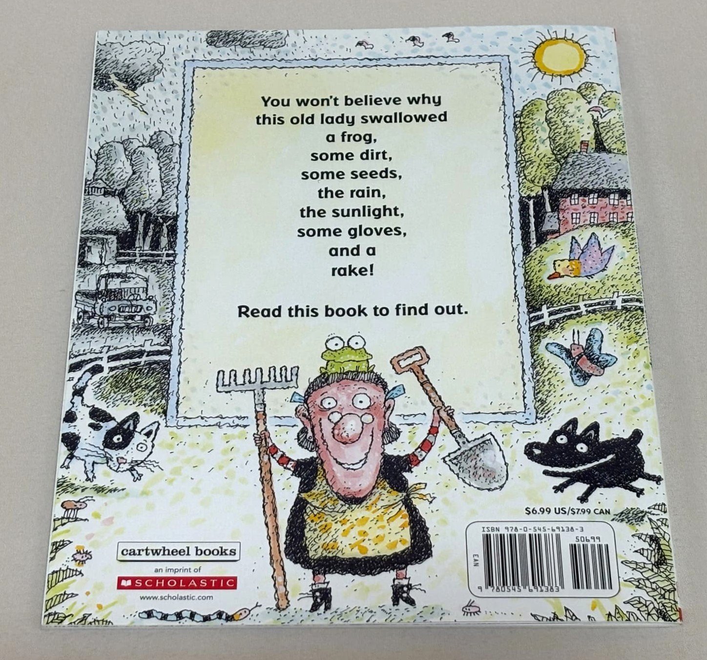 英語絵本】There Was an Old Lady Who Swallowed a Frog!｜春・庭