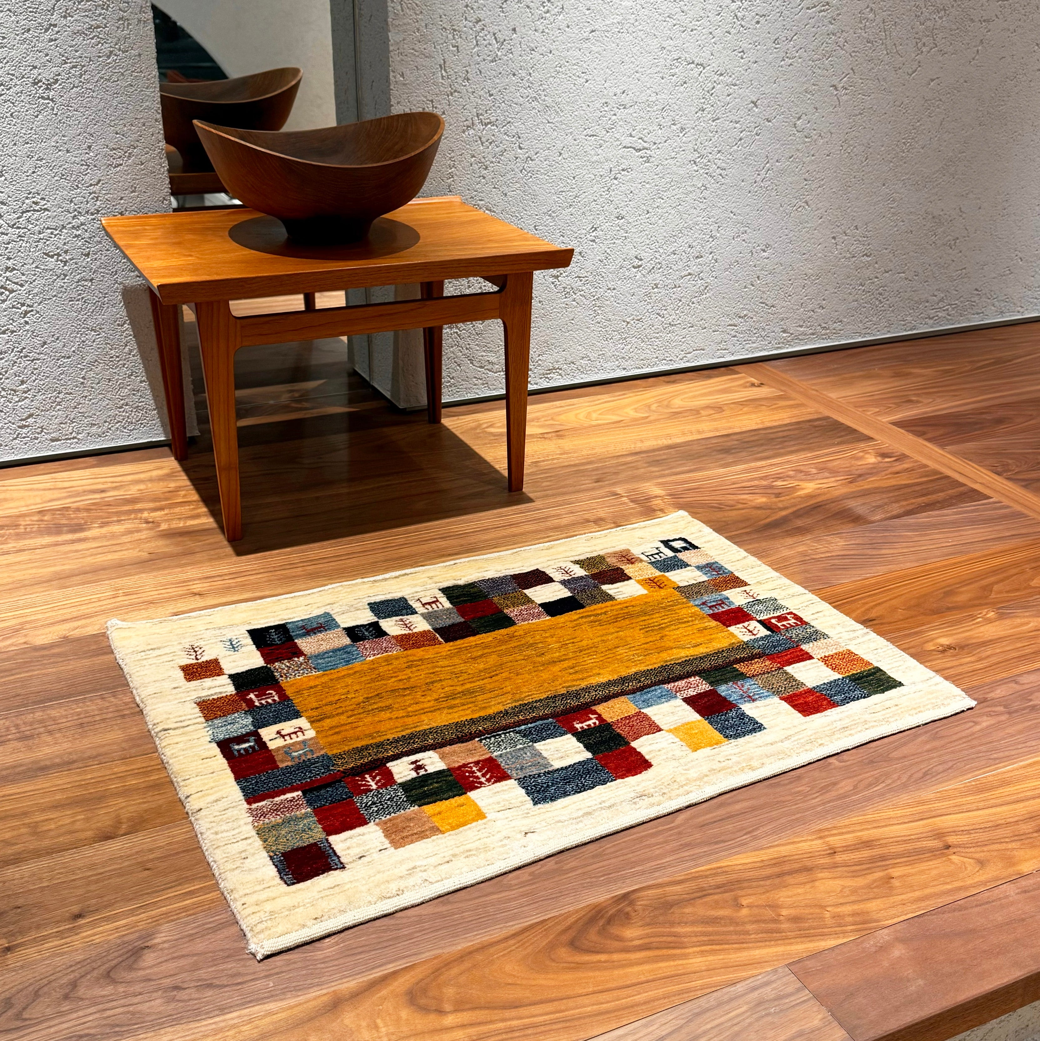 遊牧民の絨毯 】Zollanvari ゾランヴァリ ギャッベ 86×60㎝ (No.04085